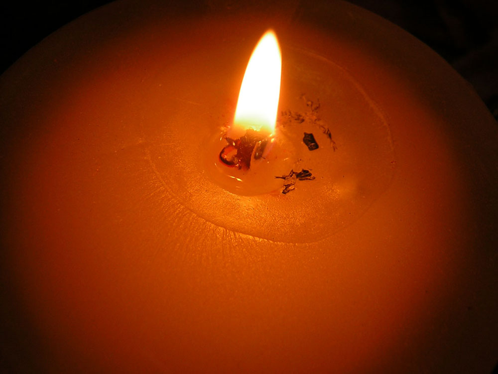 Почему сгорают свечи