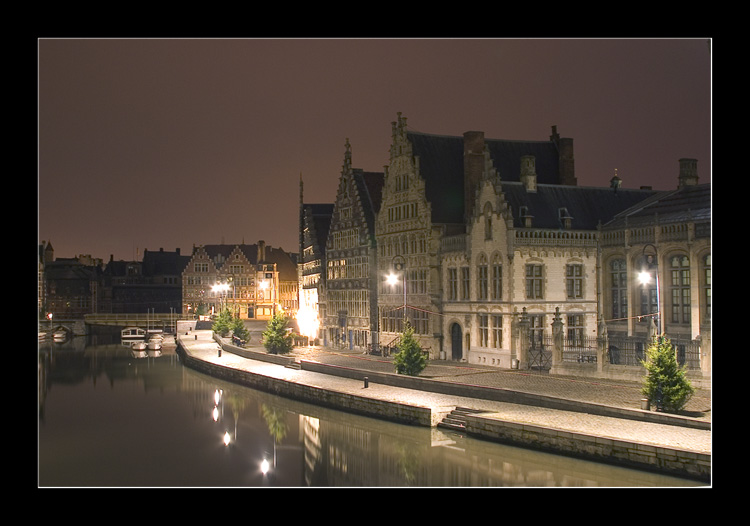 фото "Romantic Ghent by night" метки: архитектура, пейзаж, ночь