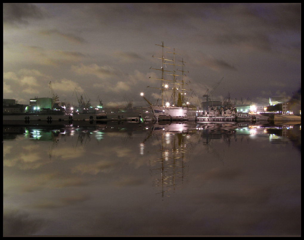 photo "Night in the port" tags: landscape, night