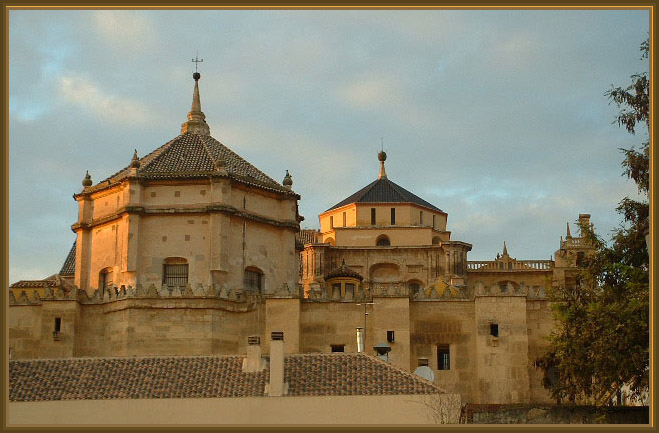photo "morning light at Cordoba" tags: travel, architecture, landscape, Europe