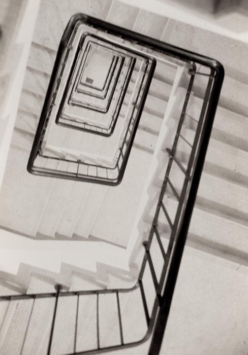 photo "HONG KONG STAIRCASE" tags: black&white, architecture, landscape, 