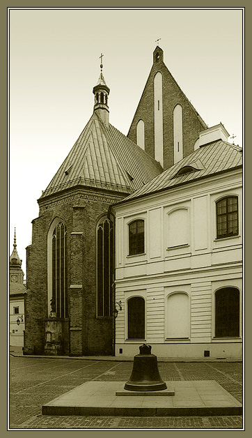 photo "Geometry of old Warsaw" tags: misc., architecture, landscape, 