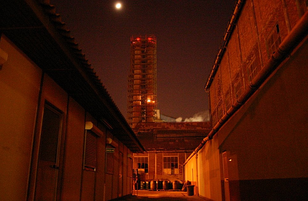 фото "The factory by night" метки: архитектура, пейзаж, 