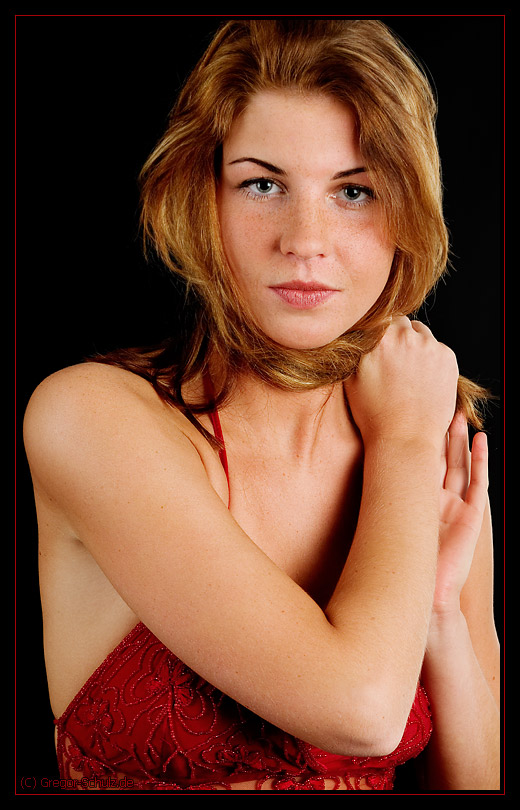photo "050119-1" tags: portrait, woman