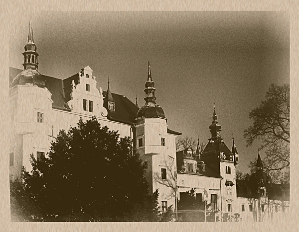 photo "old castle" tags: architecture, travel, landscape, Europe