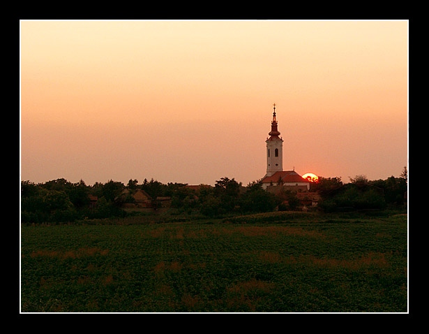 photo "View from river to village" tags: landscape, travel, Europe, sunset