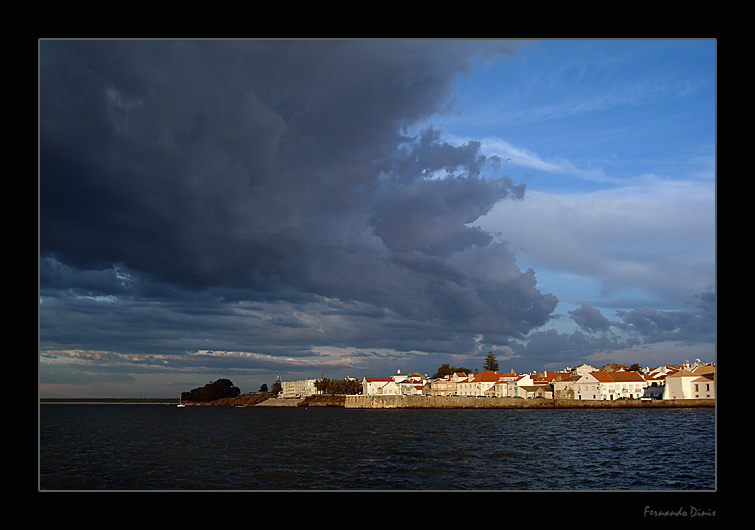 photo "Approach of bad weather" tags: architecture, landscape, clouds