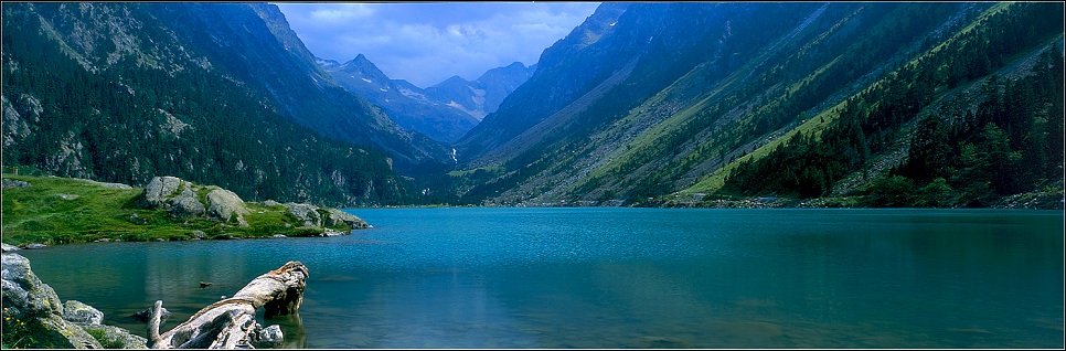 фото "Intimate landscape (18) Lac de gaube #2" метки: путешествия, пейзаж, Европа, горы