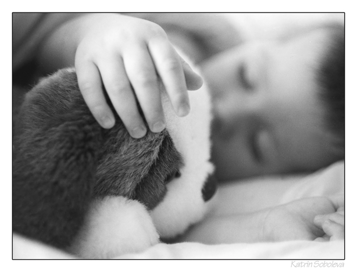 photo "Kiddy" tags: black&white, portrait, children