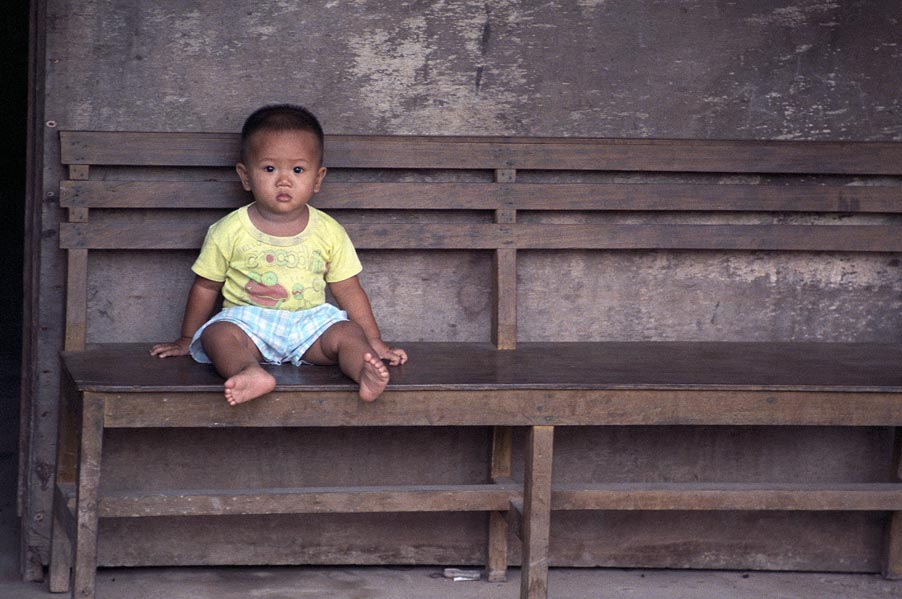 photo "Vietnam" tags: travel, portrait, Asia, children