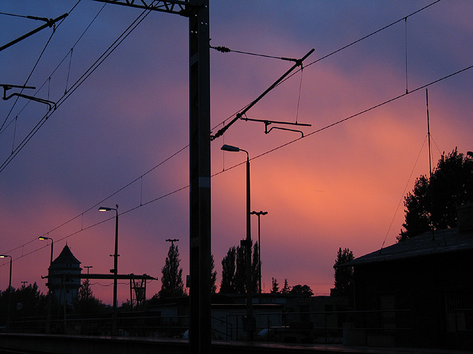 photo "While I was waiting for a train..." tags: landscape, sunset