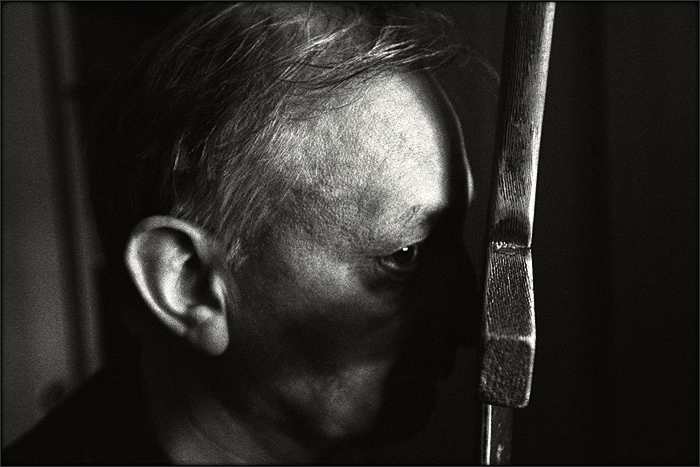 photo "untitled" tags: black&white, portrait, man