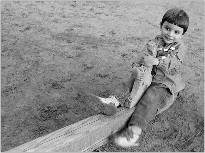 photo "On a swing" tags: genre, black&white, 