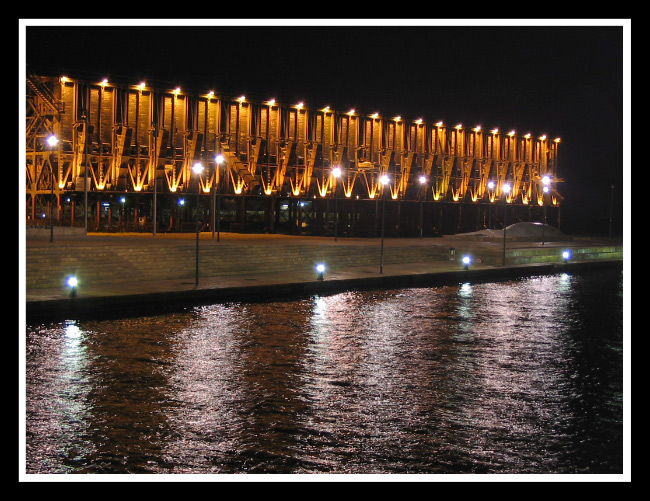 photo "mineral loading base" tags: landscape, architecture, night