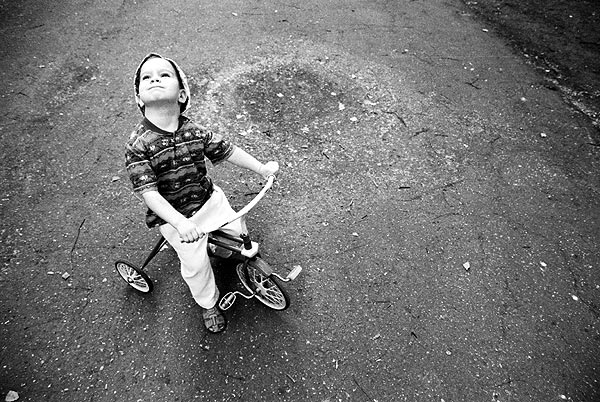 photo "." tags: black&white, portrait, children