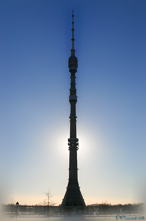 photo ""Eclipse";) (the Ostankinskaja television tower)." tags: architecture, travel, landscape, Europe