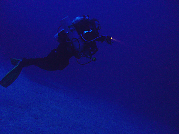 photo "Abyss...105 msw" tags: underwater, 