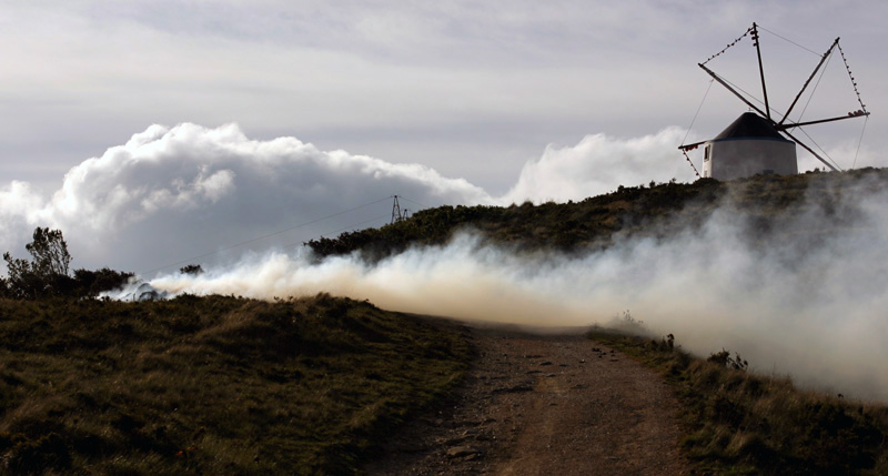 photo ""Smoke Way"" tags: travel, landscape, Europe, mountains
