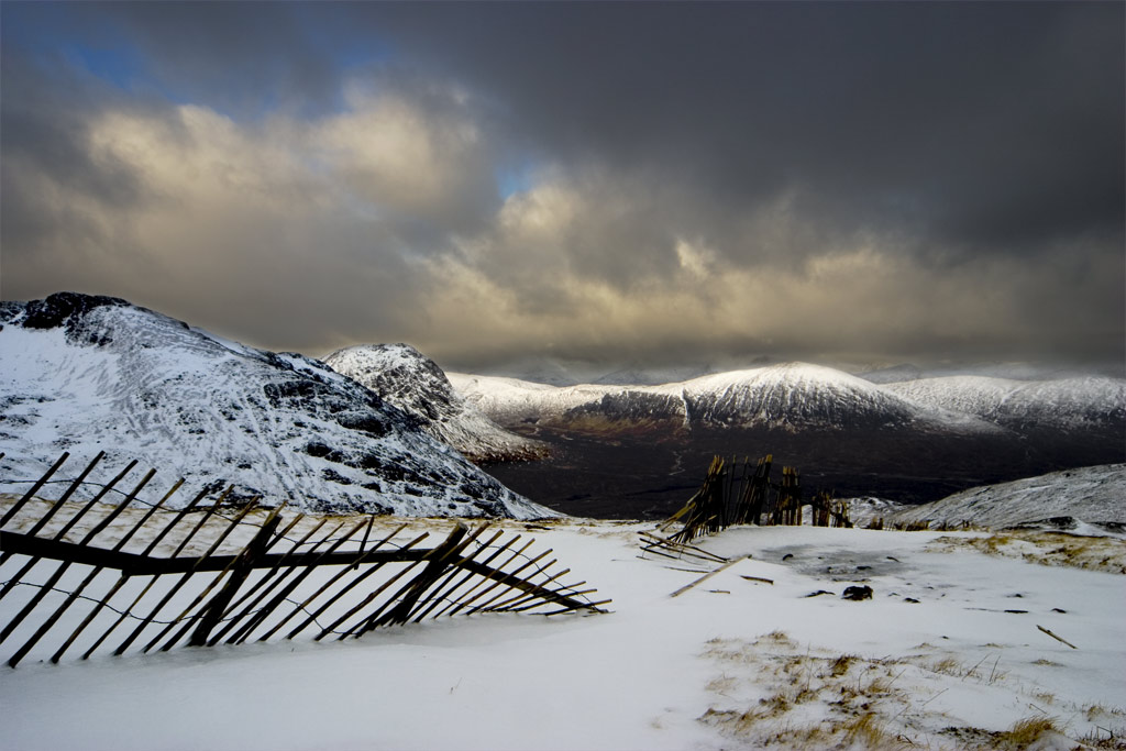 photo "The Snow Fence" tags: landscape, mountains, winter