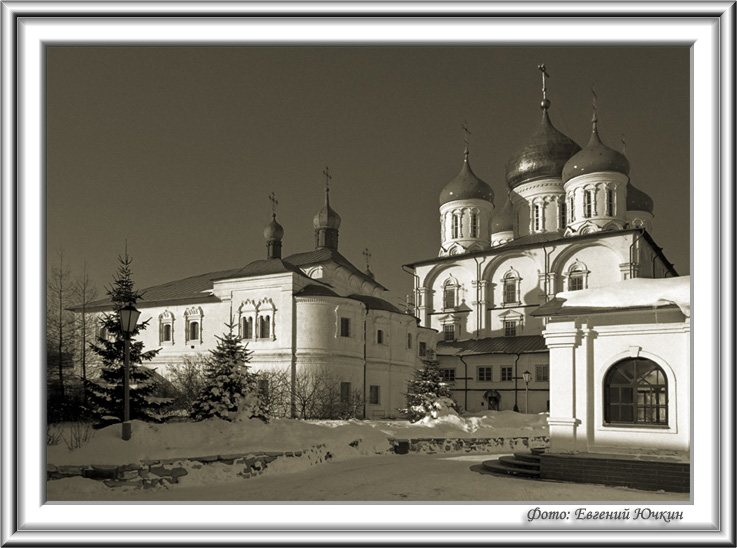 фото "Новоспасский монастырь" метки: архитектура, черно-белые, пейзаж, 