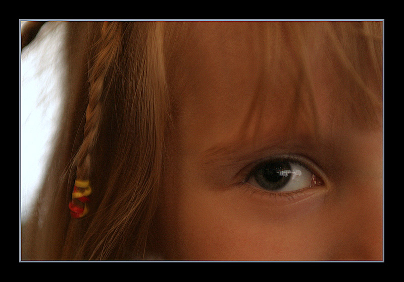 photo "The Eye" tags: portrait, children