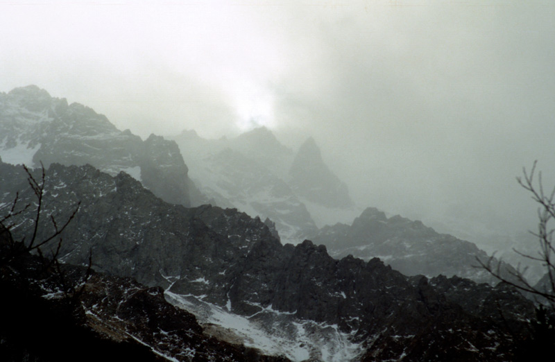 photo "Bad weather" tags: landscape, mountains, winter