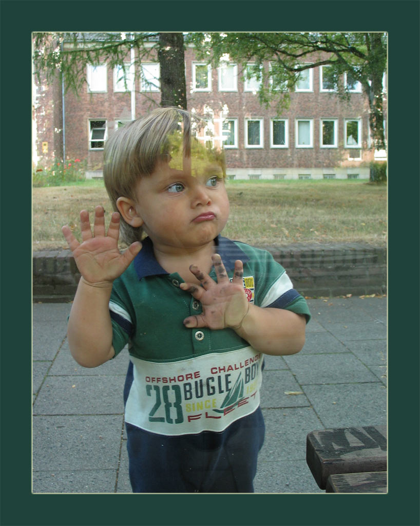 photo "Glass" tags: portrait, children