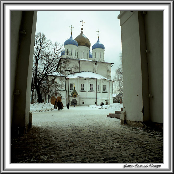 фото "Новоспасский монастырь. Взгляд извне" метки: архитектура, пейзаж, 