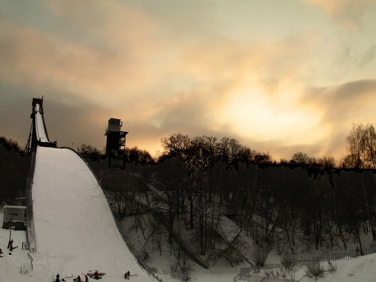 photo "Sports twilight" tags: landscape, clouds, forest