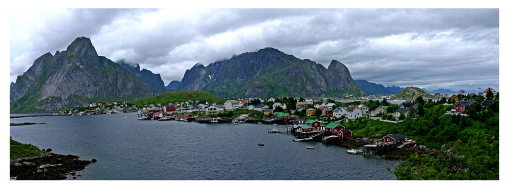 photo "Fishing village in Lofoten - North Norway" tags: landscape, summer