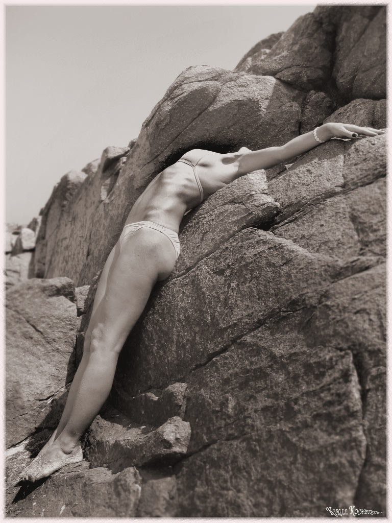 photo "nestle up(stick)" tags: nude, black&white, 