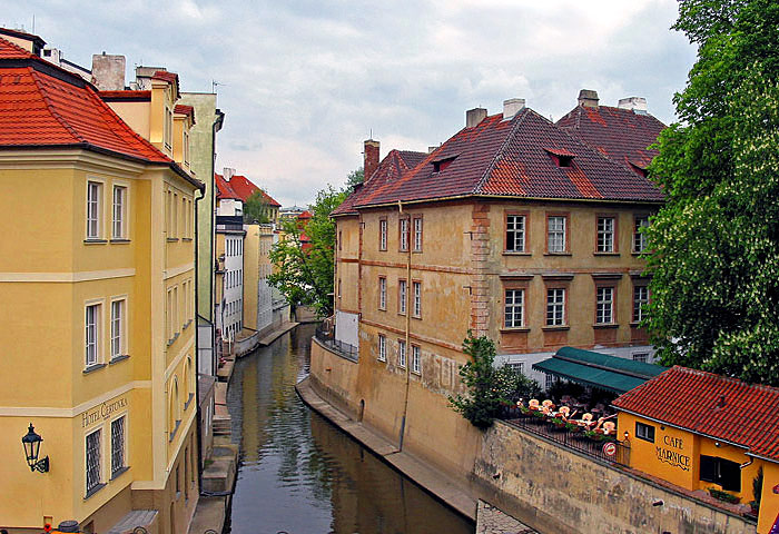 photo "Colors of Prague" tags: misc., architecture, landscape, 