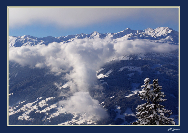 photo "The Greatest Bird" tags: landscape, clouds, mountains