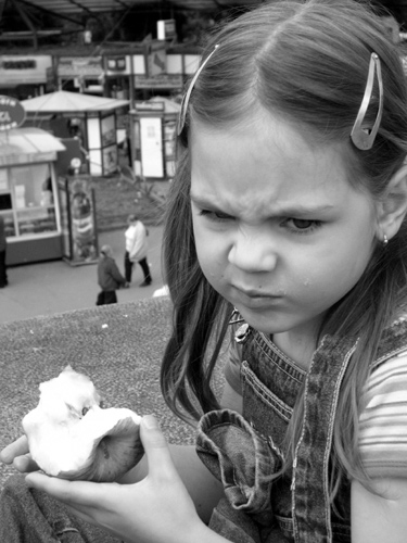 photo "Apple" tags: black&white, portrait, children
