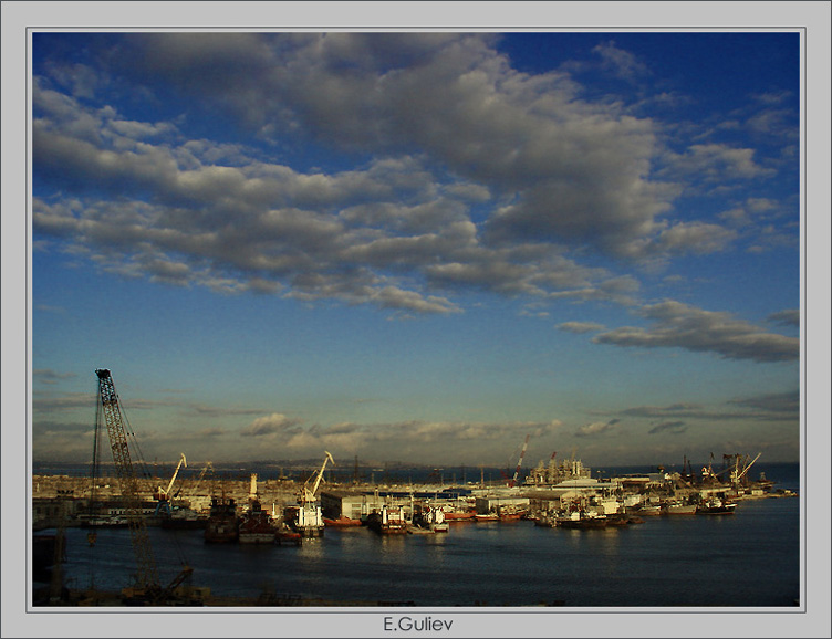 photo "Caspian shipyard" tags: landscape, clouds