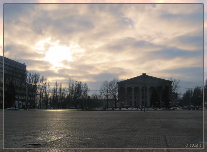 фото "Закат над площадью" метки: архитектура, пейзаж, облака