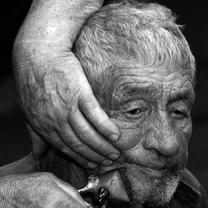 photo "Rural hairdressing saloon" tags: black&white, 