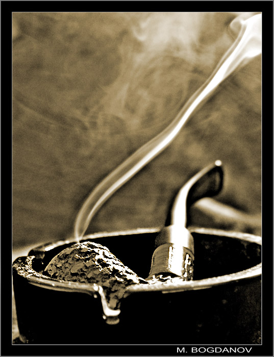 photo "Etude with a tobacco smoke" tags: still life, black&white, 