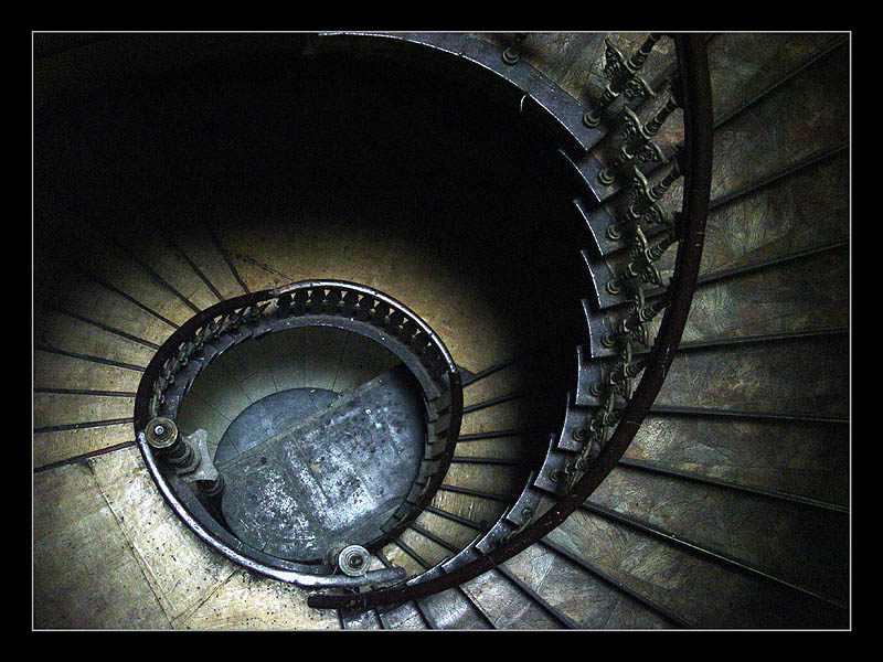 photo "Darkness" tags: architecture, misc., landscape, 