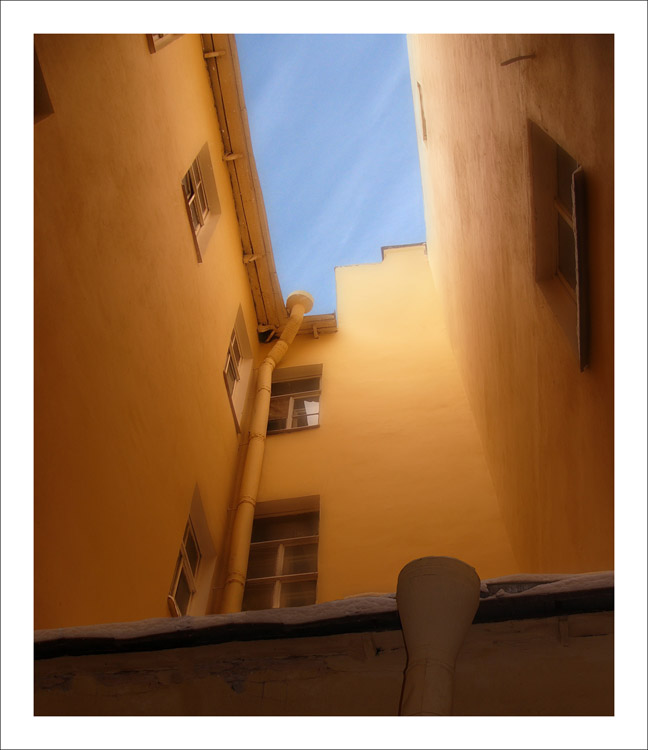 photo "...a Bit of the Sky..." tags: architecture, landscape, 