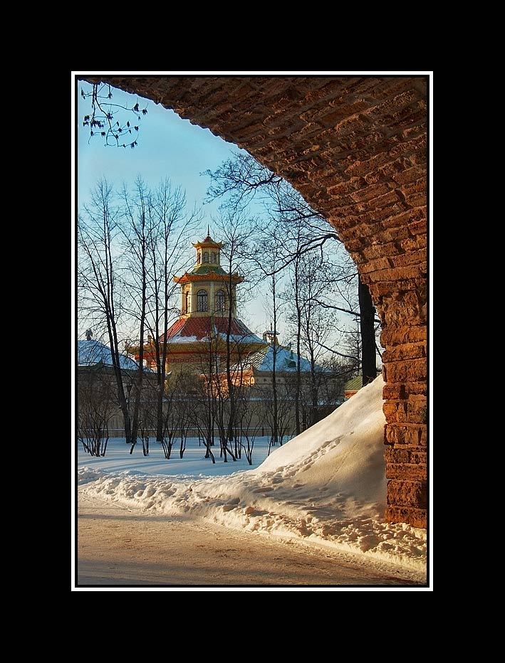 photo "In a winter park" tags: landscape, architecture, winter