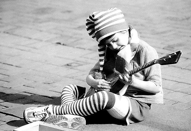 photo "Children on street Arbat" tags: black&white, 