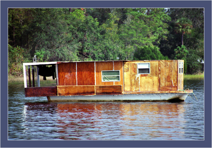 photo "house on the bay" tags: travel, reporting, North America