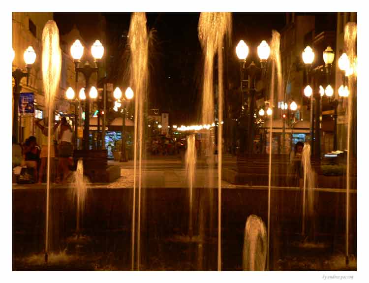 photo ""Rua das Flores - Curitiba - Brazil"" tags: landscape, night