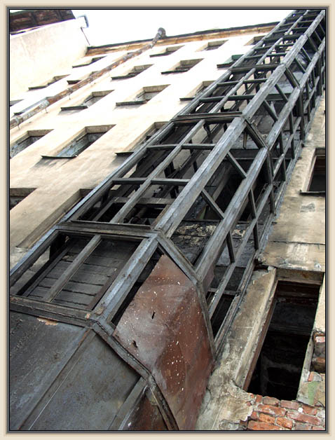 фото "Лифт в небеса" метки: архитектура, пейзаж, 