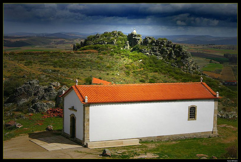 photo "Recoverd Chappel at Nordeste Transmontano near Spa" tags: landscape, mountains