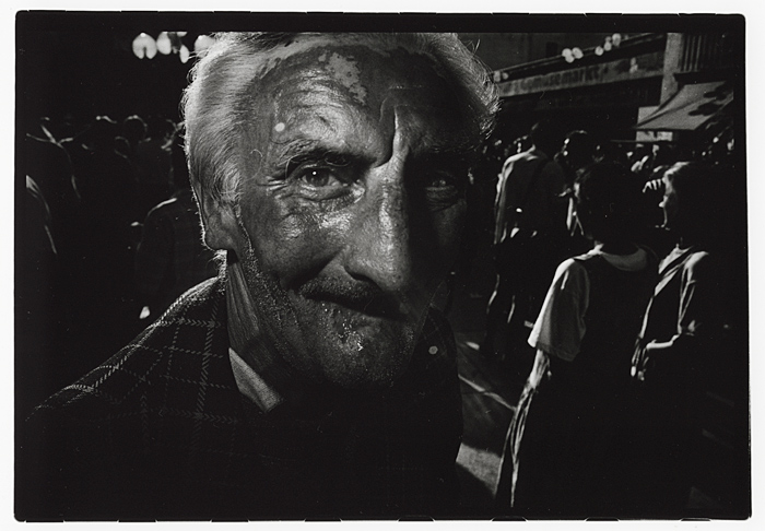 photo "untitled" tags: black&white, reporting, 