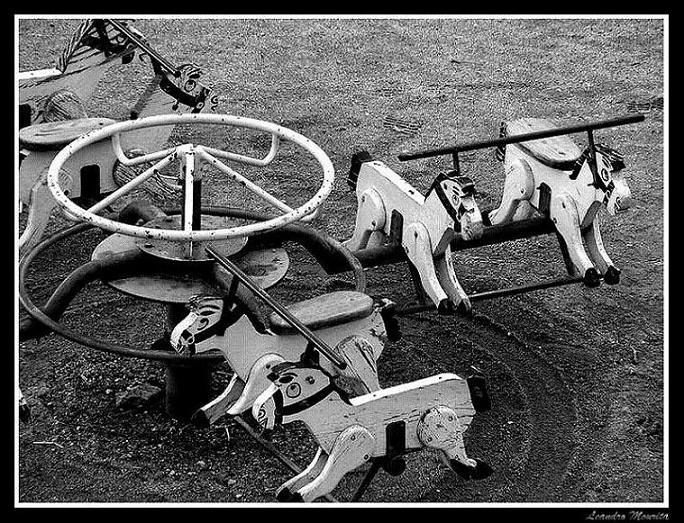 photo "Childwood Memories II" tags: black&white, still life, 