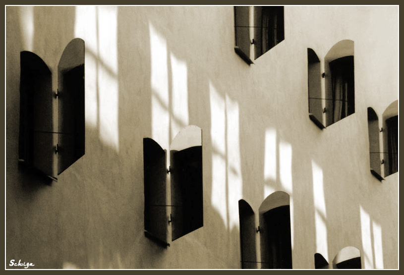 photo "Windows" tags: black&white, architecture, landscape, 
