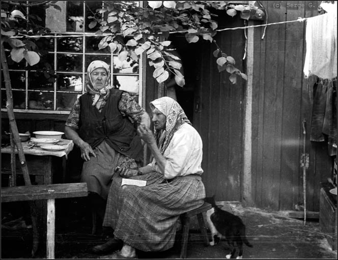 photo "Grandmother Anna and grandmother Christina" tags: genre, black&white, 